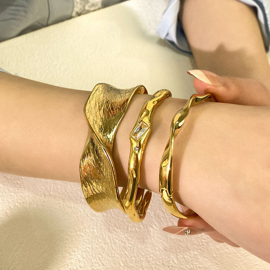 Bracciale da donna in acciaio inossidabile a croce geometrica minimalista con intarsio in zircone