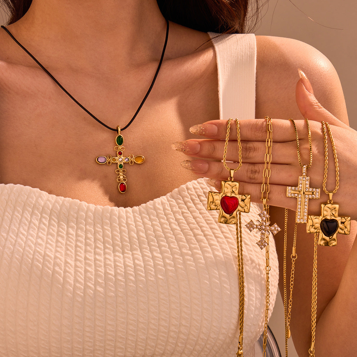 Collana pendente a croce alla moda in acciaio inossidabile con strass da donna