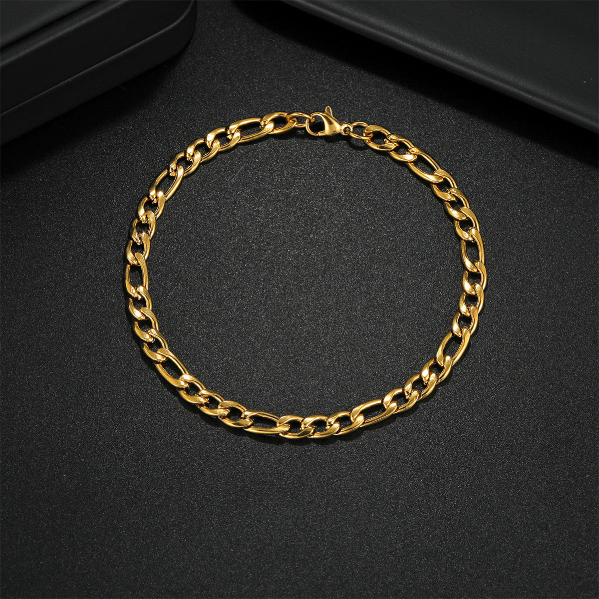 Minimalist Geometric Cuban Link Bracelet for Men in Titanium Steel with Plated Finish