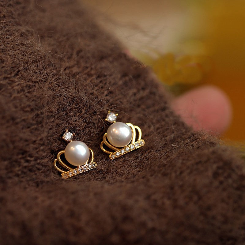 Orecchini da donna vintage eleganti a forma di stella geometrica con perle simulate e zirconi, perni in acciaio placcato