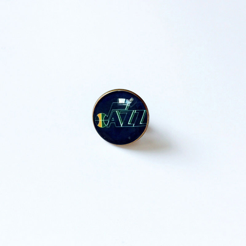 Pin de solapa metálico de equipos de baloncesto retro de la NBA - Insignia con gema vintage - Broche de Kobe Curry - Regalo para fans - Unisex