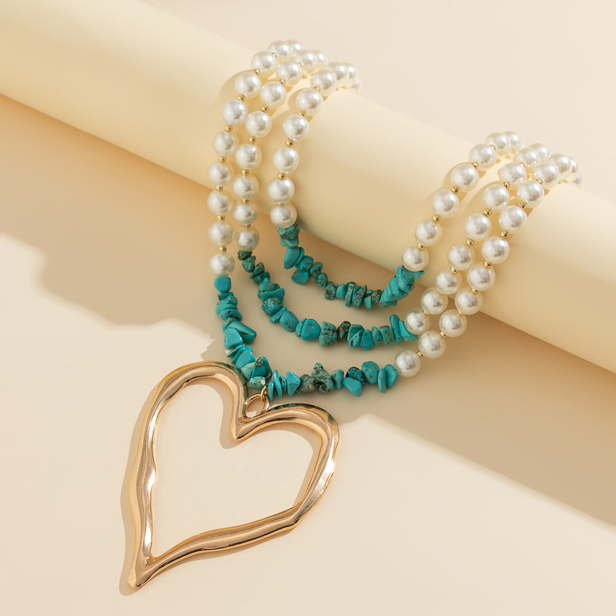 Vintage Heart Turquoise Inlay Alloy Pendant Resin Beaded Necklace for Women