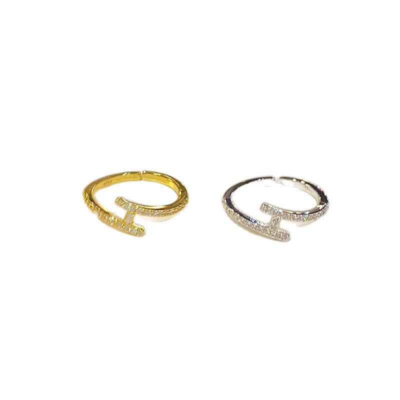 Anillo de lujo con apertura transversal geométrica para mujer, con baño de oro e incrustaciones de circonitas