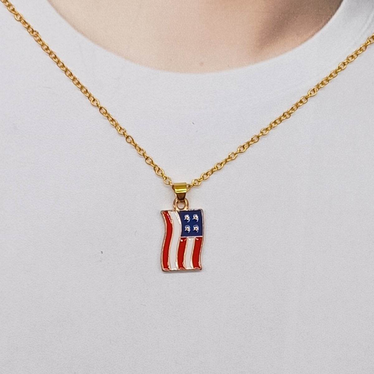 Set di orecchini e collana in lega a forma di cuore e stella a goccia d'olio, stile alla moda, unisex