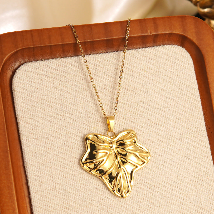 Set collana e orecchini a stella marina con fiocco conchiglia smaltato in acciaio inossidabile e titanio con catena a cavo per donna