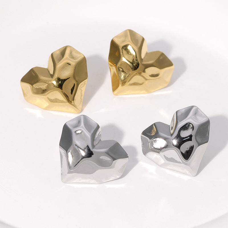 Pendientes de Tuerca Minimalistas de Acero Inoxidable con Forma de Corazón y Acabado Chapado para Mujer