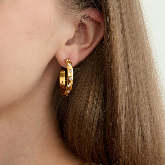 Pendientes geométricos en forma de C de acero de titanio con incrustaciones de circonita, chapados, para mujer, a la moda e hipoalergénicos