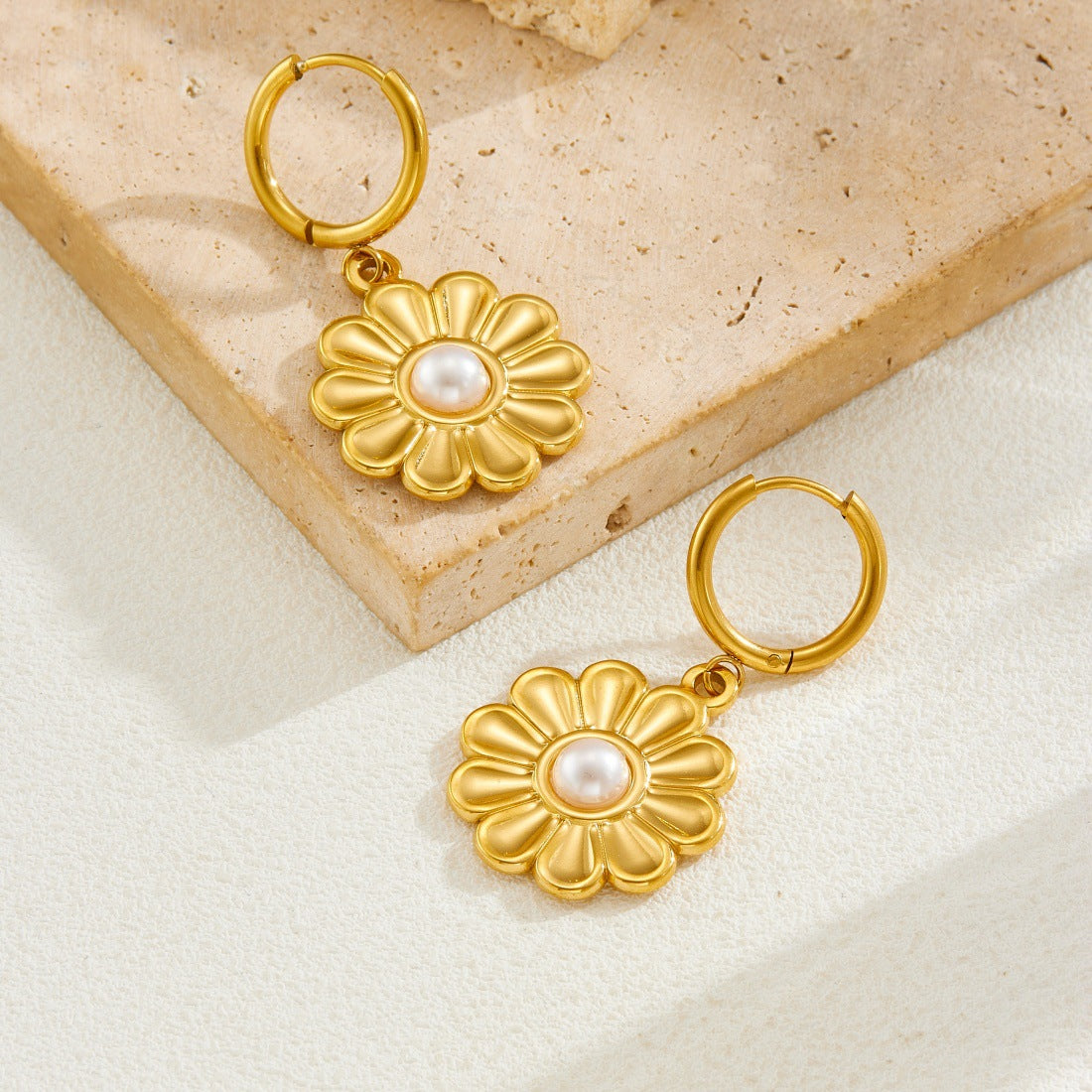 Minimalist Gold Plated Stainless Steel Floral Daisy Earrings with Imitation Pearl