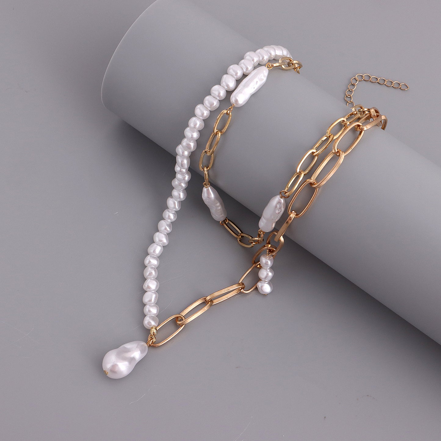 Collana Pendente Geometrica Minimalista da Donna con Catena a Serpente a Doppio Strato in Lega e Finitura Galvanizzata