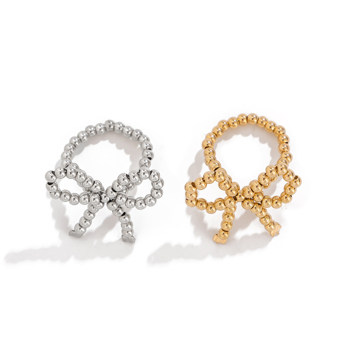 Anello in resina da donna, dolce e accattivante, a forma di fiocco, con perle e design a fascia aperta