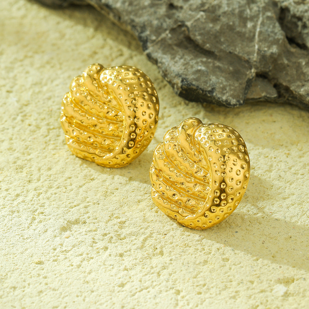 Pendientes de mujer de acero inoxidable chapados en oro de 18 quilates, redondos, martillados, huecos, estilo vintage