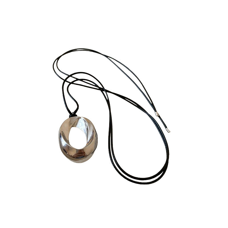 Collana con ciondolo a goccia minimalista dai toni freddi in lega placcata per donna, catena per maglione casual