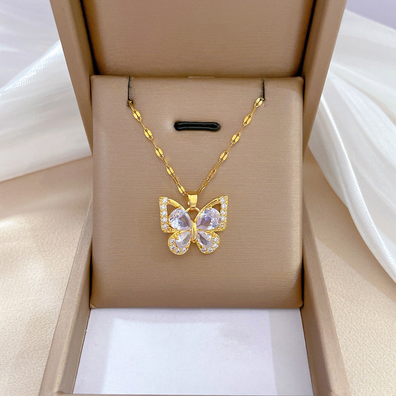 Collana Unisex in Acciaio al Titanio Geometrico a Farfalla con Ciondolo Placcato in Rame