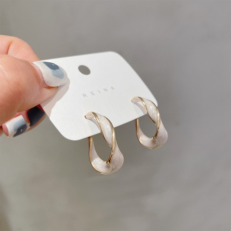 Pendientes de Flores Geométricas con Incrustaciones de Diamantes de Imitación en Cobre Bañado y Postes de Acero Inoxidable para Mujer, Joyería de Oreja de Lujo Minimalista y de Moda para el Día a Día