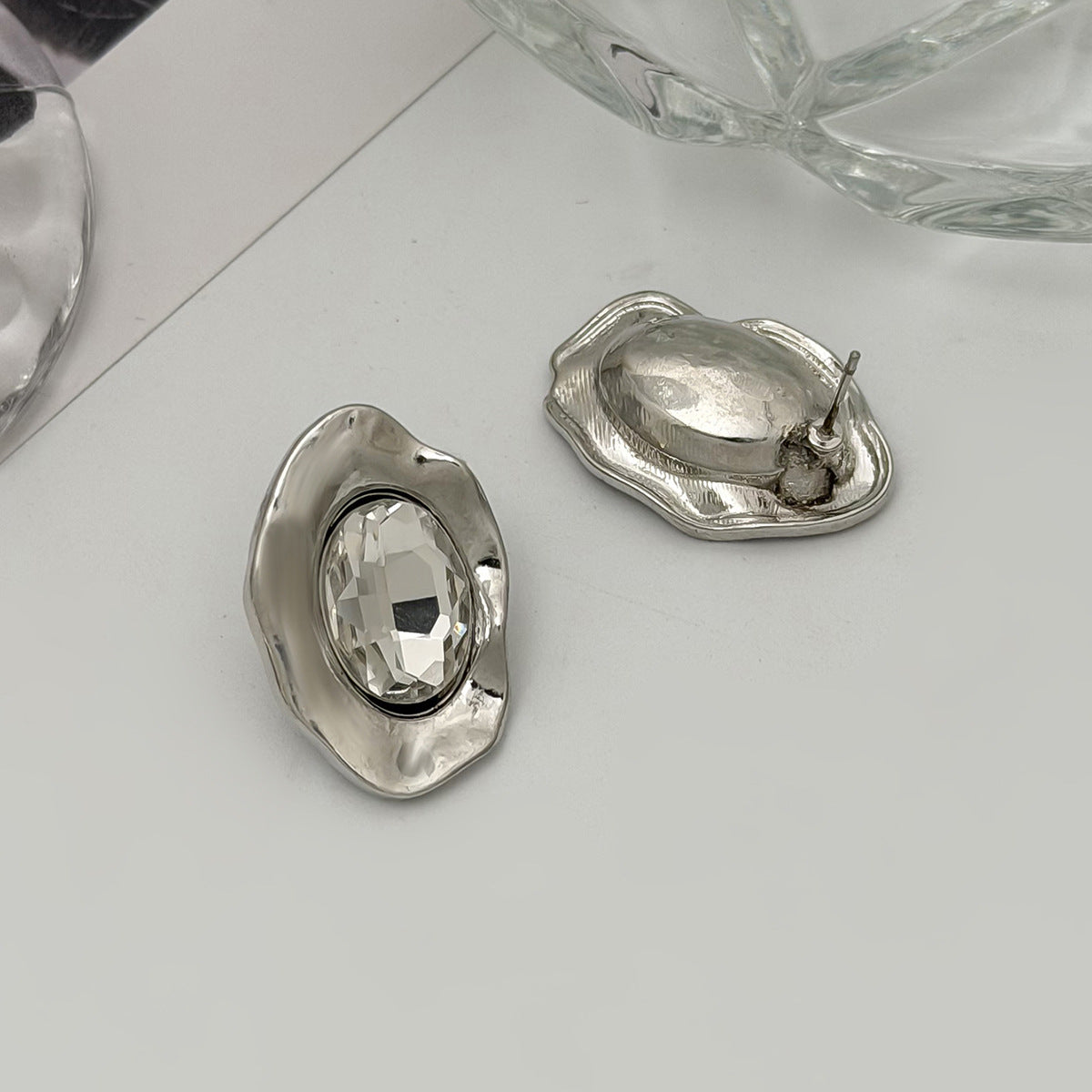 Elegant Geometric Oval Zinc Alloy Plated Gemstone Inlay Earrings for Women