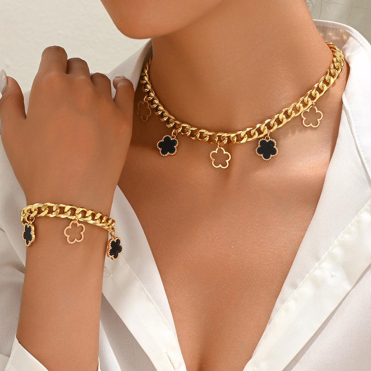Minimalist Plum Blossom Alloy Necklace and Bracelet Set with Inlay Acrylic Accents for Women