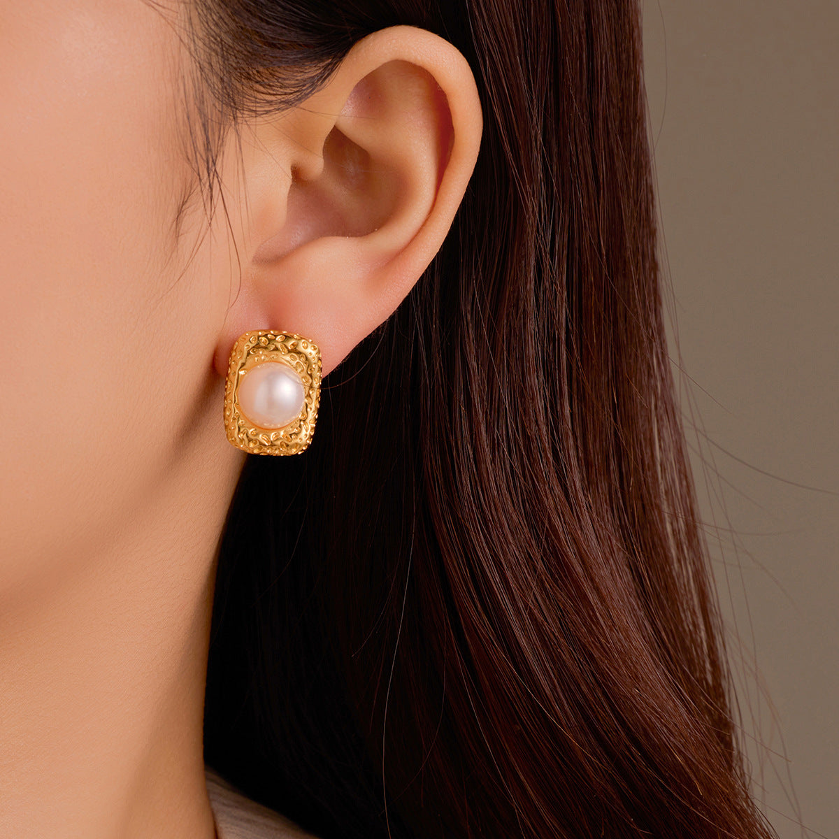 Vintage Style Square Hammered Titanium Steel Earrings with 18K Gold Plating and Pearl Inlay