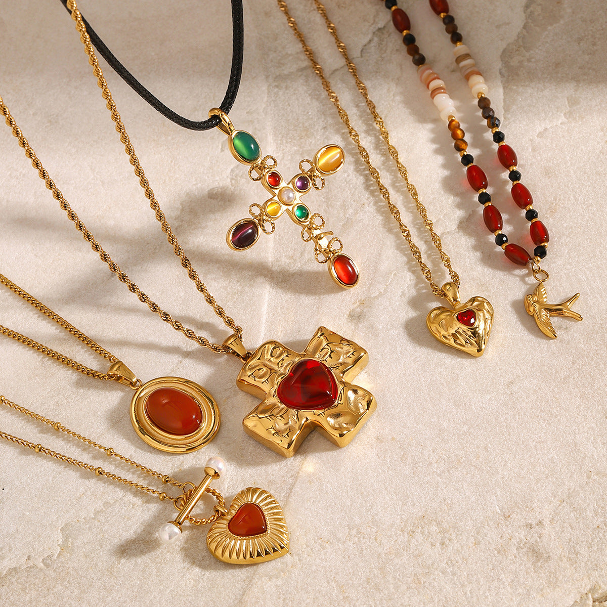 Collana con Pendente a Cuore alla Moda in Acciaio Inossidabile con Ciondolo in Acciaio al Titanio e Finitura Placcata per Donna