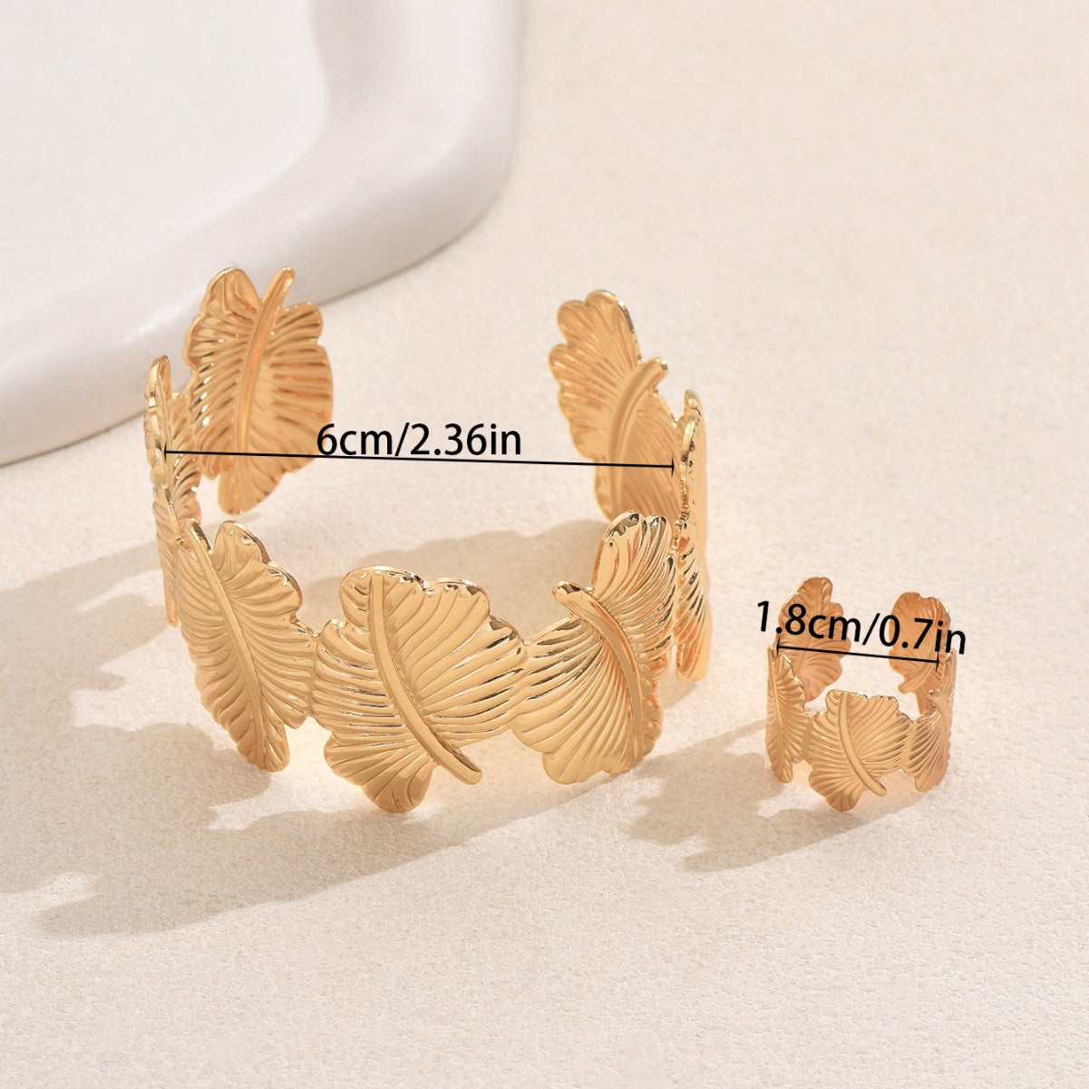 Set bracciale e anello da donna in lega a foglia stile OL alla moda con finitura placcata