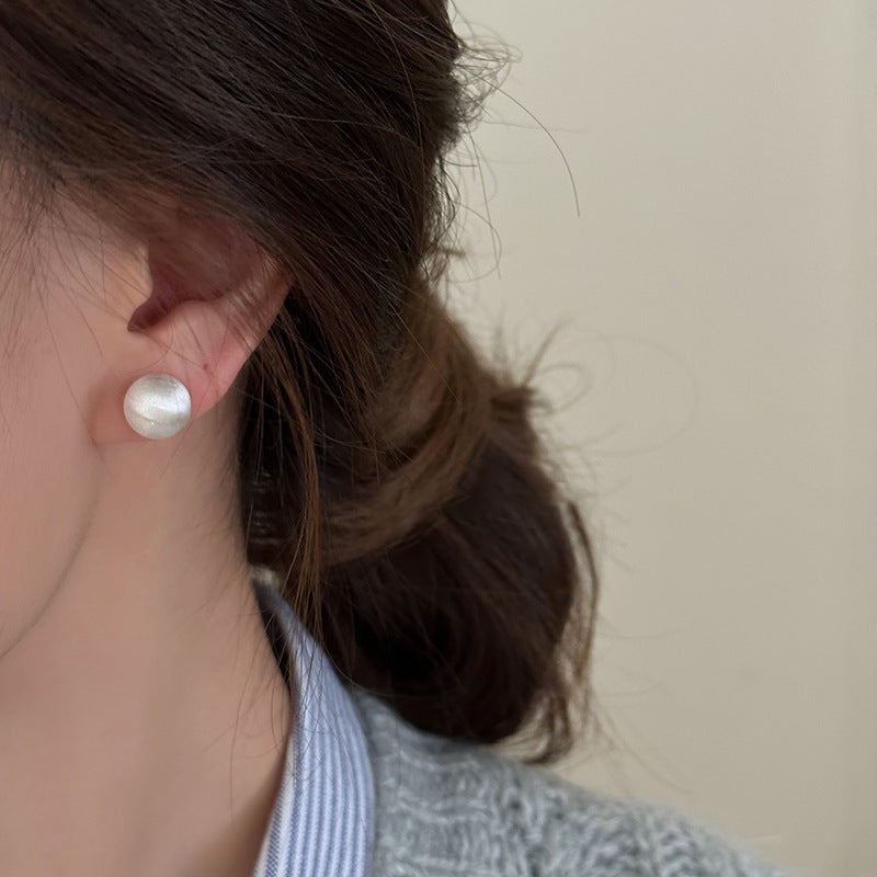 Pendientes Redondos Geométricos Minimalistas para Mujer con Postes de Plata 925 y Base de Cobre Chapado para un Lujo Elegante y Discreto de Uso Diario
