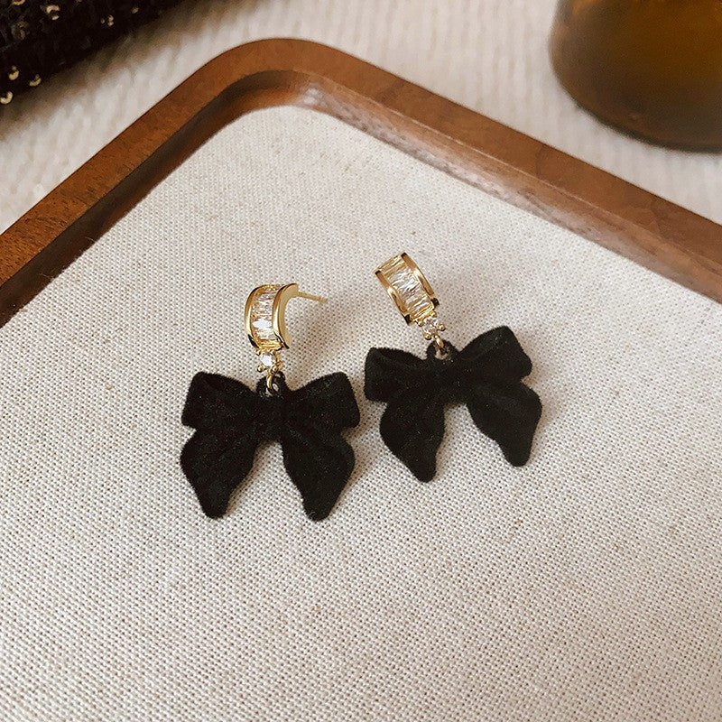 Chic French Vintage Floral and Geometric Earrings with Pearl Inlay in 925 Sterling Silver for Women
