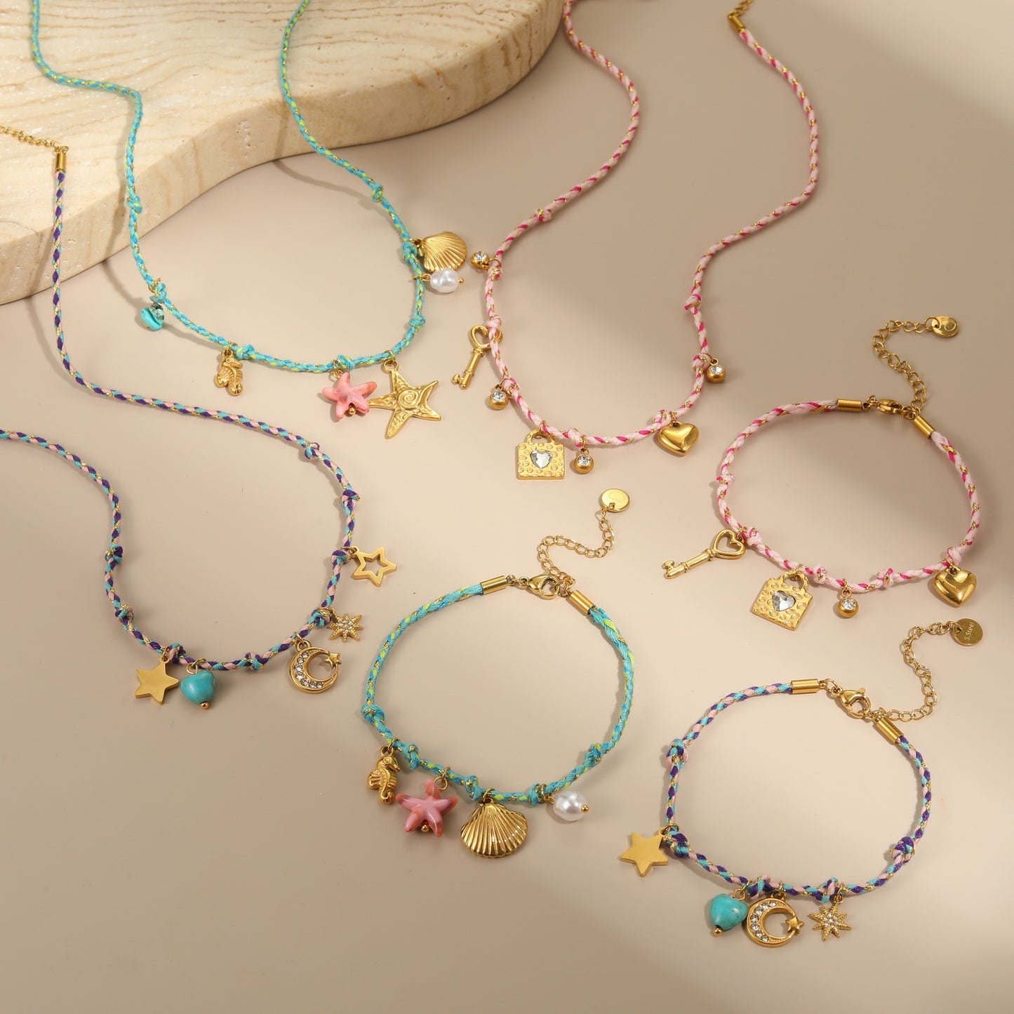 Collar Trenzado Hecho a Mano de Acero de Titanio con Colgante de Estrella y Luna para Mujer, Estilo Oficina a la Moda