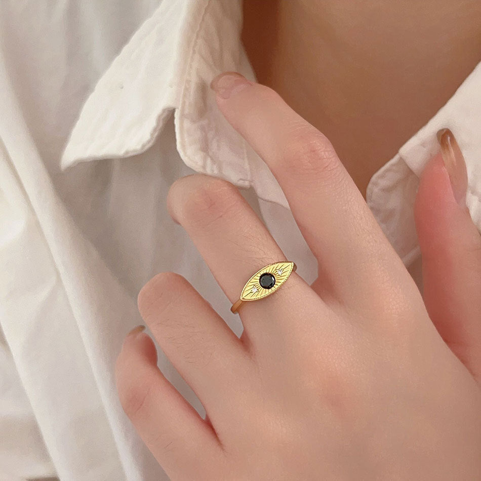 Anillo de Plata de Ley 925 Minimalista para Mujer con Sol Incrustado y Diamantes Negros