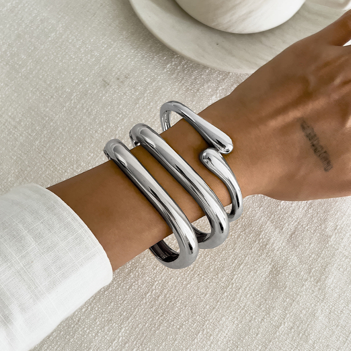 Minimalist Irregular Oval Geometric Alloy Plated Spring Cuff Bracelet for Women