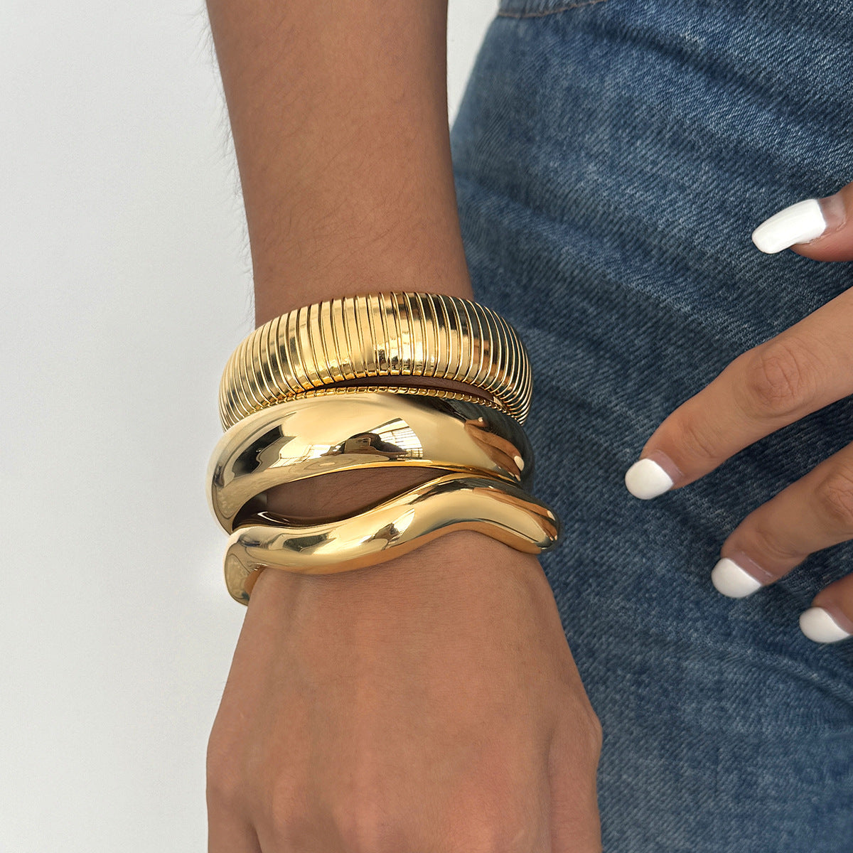 Bracciale da donna a cerchio geometrico placcato oro 18 carati in acciaio inossidabile