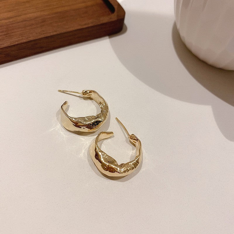 Orecchini a perno geometrici minimalisti in metallo con finitura placcata da donna, gioielli per l'orecchio lussuosi, alla moda e versatili per tutti i giorni