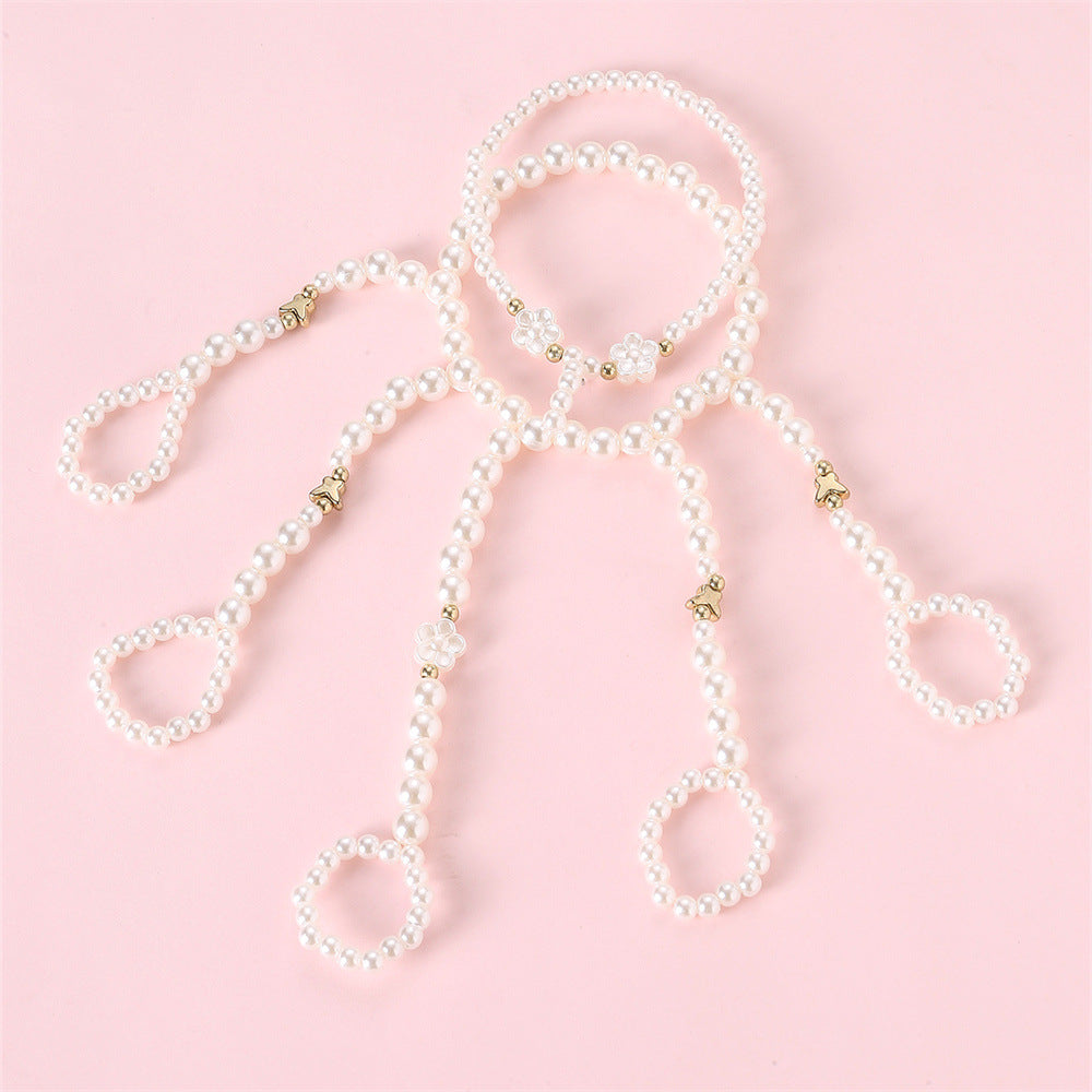 Pulsera Dulce Floral con Perlas para Niñas con Dijes de Flores de Resina y Delicados Acentos de Estrellas