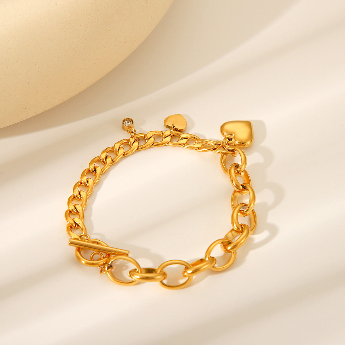 Bracciale da donna a catena cubana ovale con ciondolo a cuore in zirconia in stile INS, in acciaio inossidabile placcato oro 18K