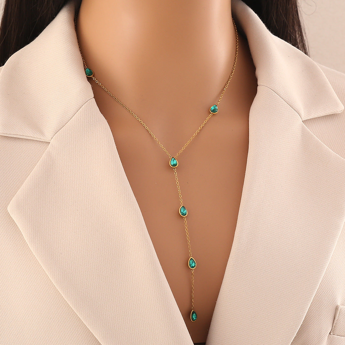 Fashionable OL Style Teardrop-Shaped Stainless Steel Pendant Necklace with Plated Finish and O-Chain for Women