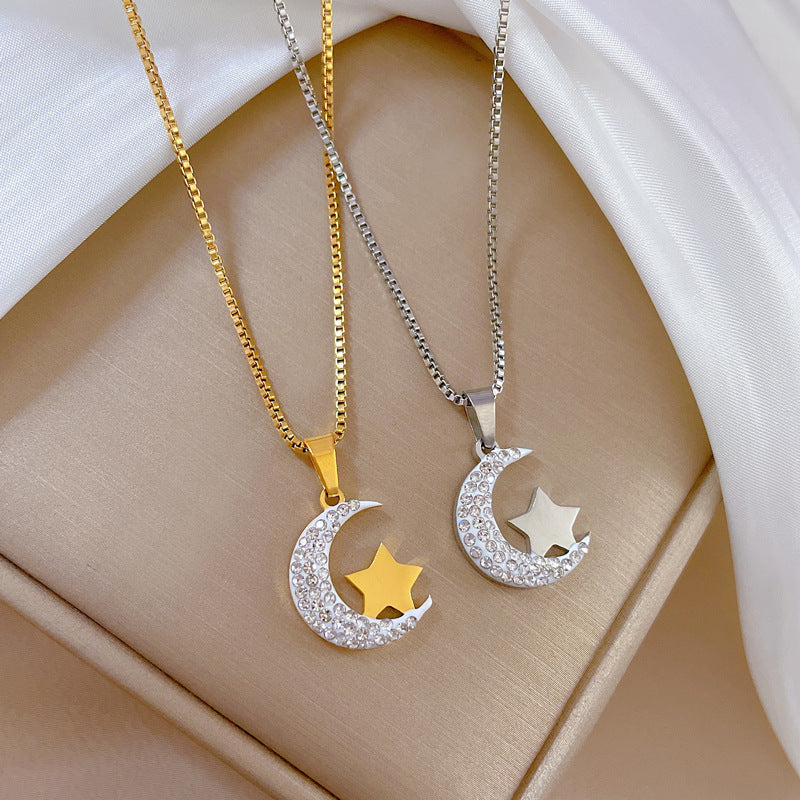 Collana con Pendente Minimalista in Acciaio al Titanio con Luna e Stella da Donna, Stile Medaglione Geometrico, Catena per Clavicola