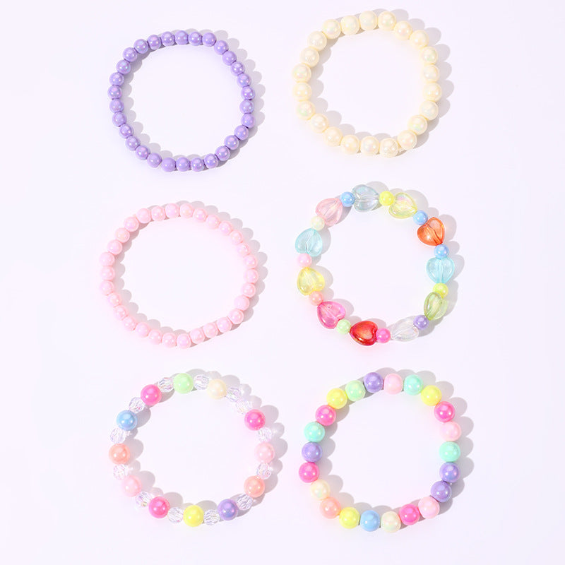 Set di Braccialetti Minimalisti Fatti a Mano a Forma di Cuore Colorati con Perline in Resina per Bambini