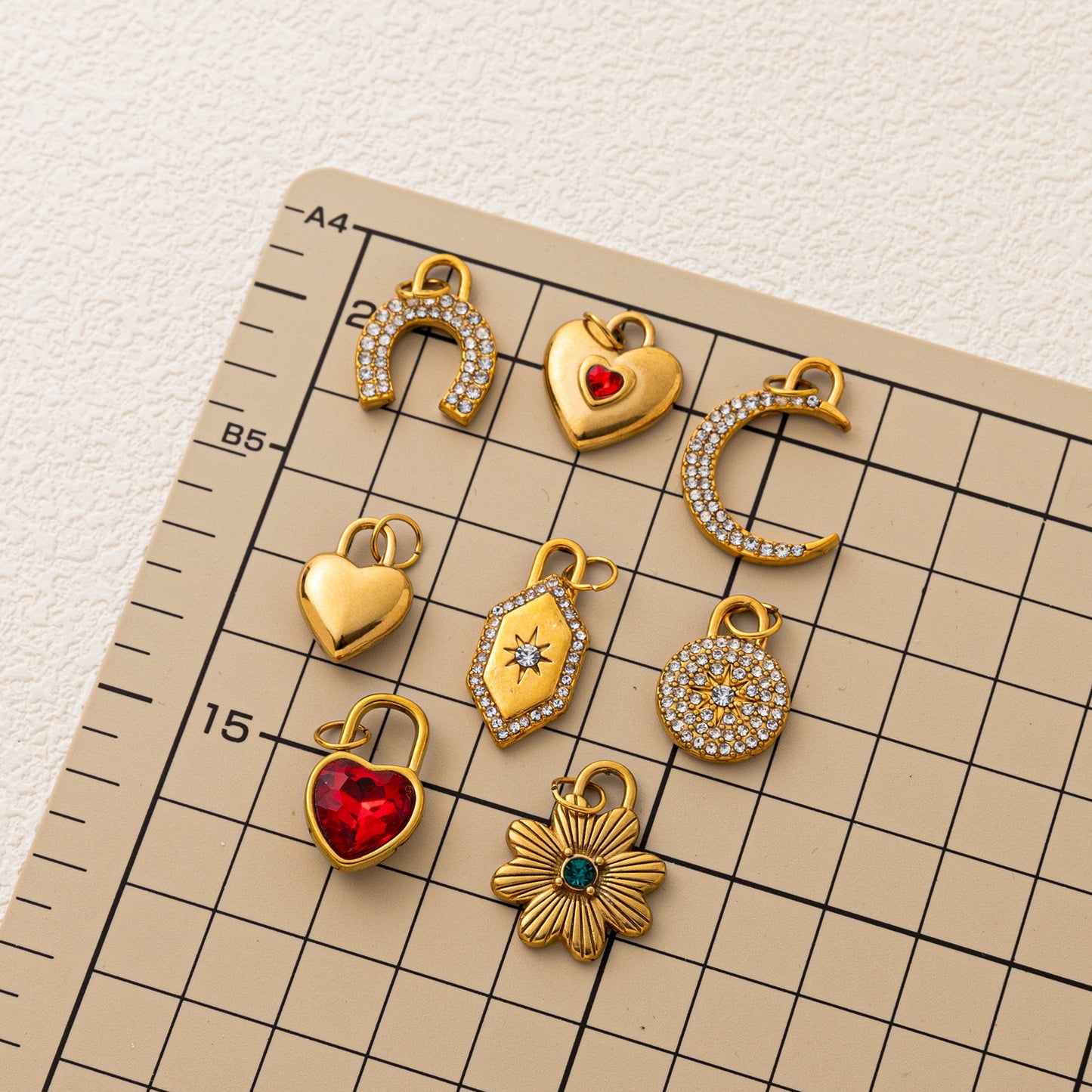 Vintage 18K Gold Plated Stainless Steel Heart Geometric Pendant Necklace with Cubic Zirconia Inlay DIY Charm Bar