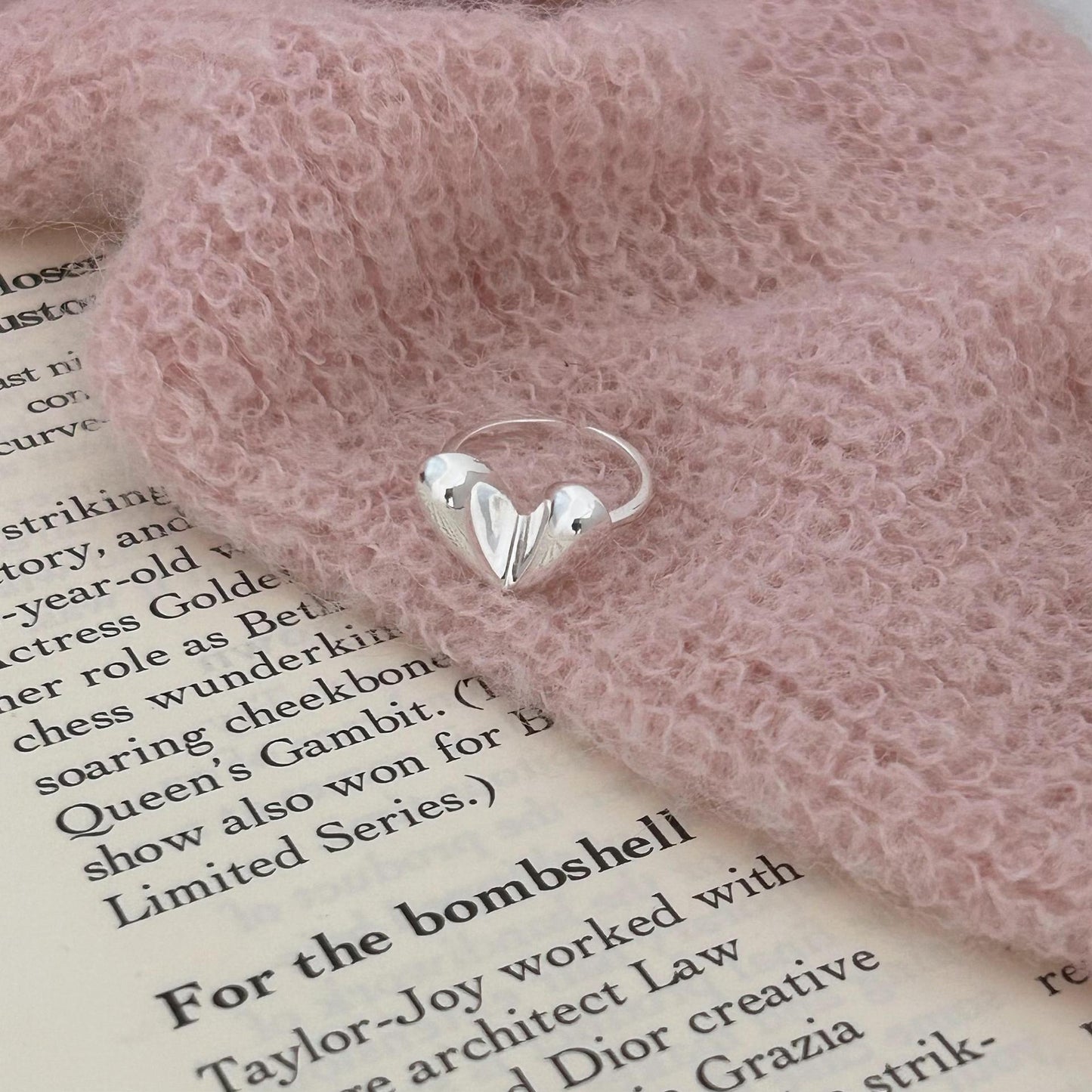 Anello Minimalista a Cuore in Argento Sterling S925 con Design Pulito e Fascia Liscia