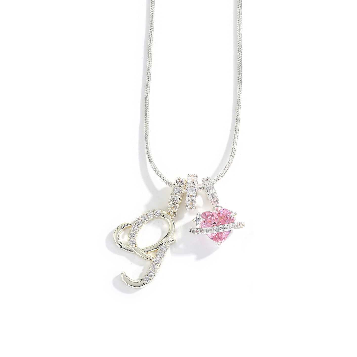 Collana con ciondolo a lettera minimalista in rame con intarsio di zirconi dal design geometrico per donna