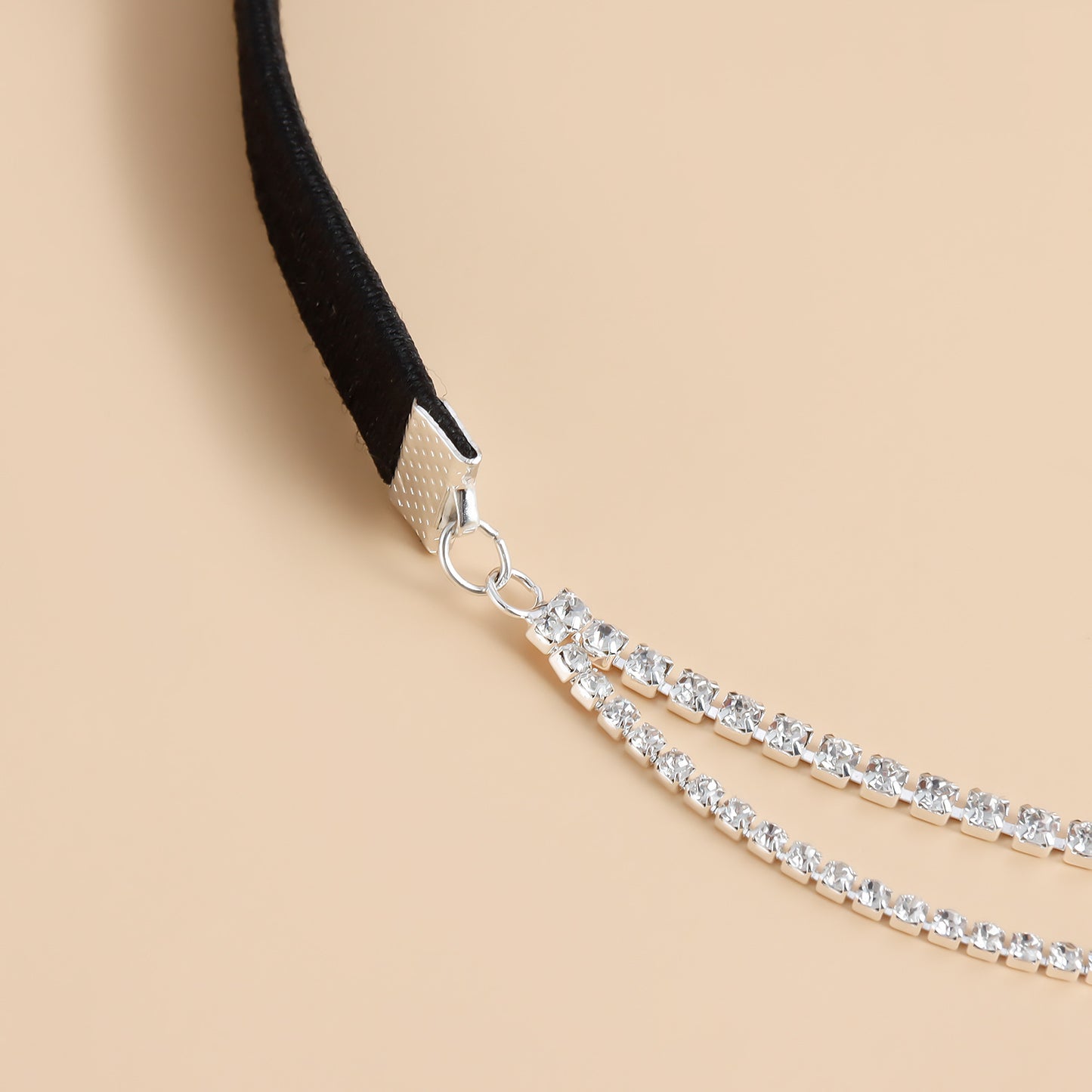 Elegant Heart-Shaped Rhinestone Anklet for Women Made of Alloy with Stretch Cord Design