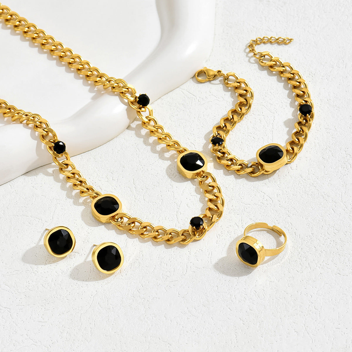 Set di Orecchini Anello Bracciale Rame Geometrico Minimalista di Lusso con Intarsio di Strass e Delicata Collana a Clavicola