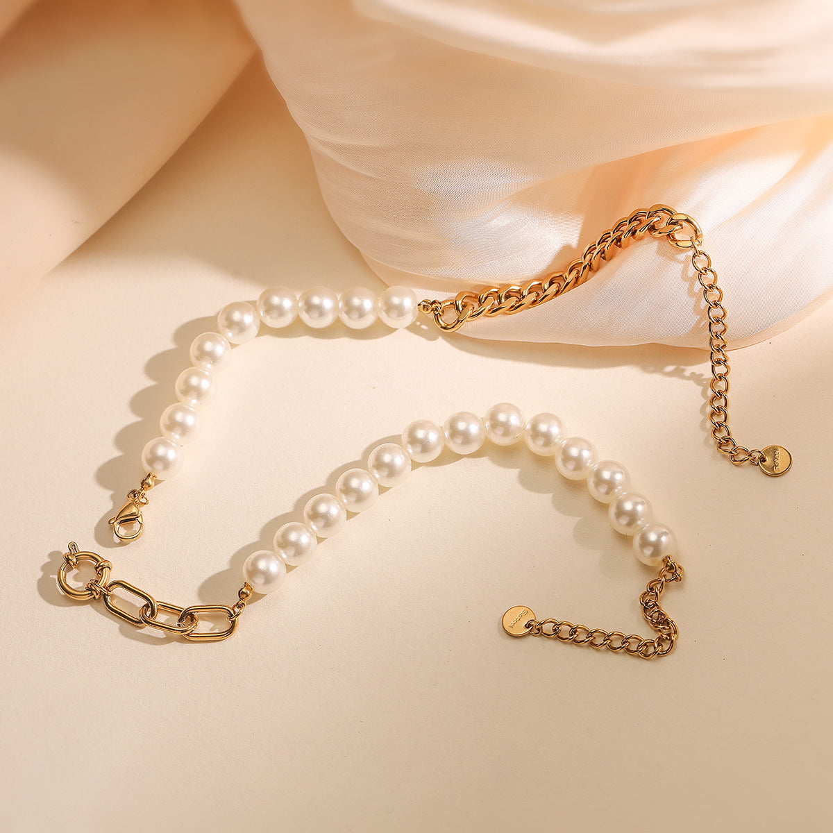 Vintage Fashion Minimalist Geometric Stainless Steel Bracelet with 18K Gold Plating for Women