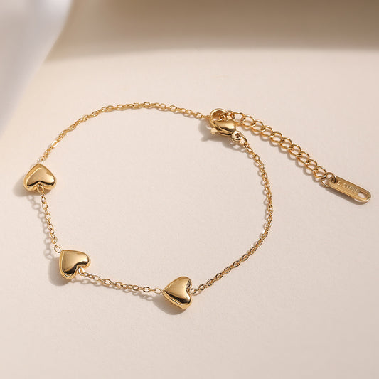 Pulsera de acero inoxidable con diseño minimalista de corazón para mujer, con baño de oro de 18K, hipoalergénica y resistente a la decoloración