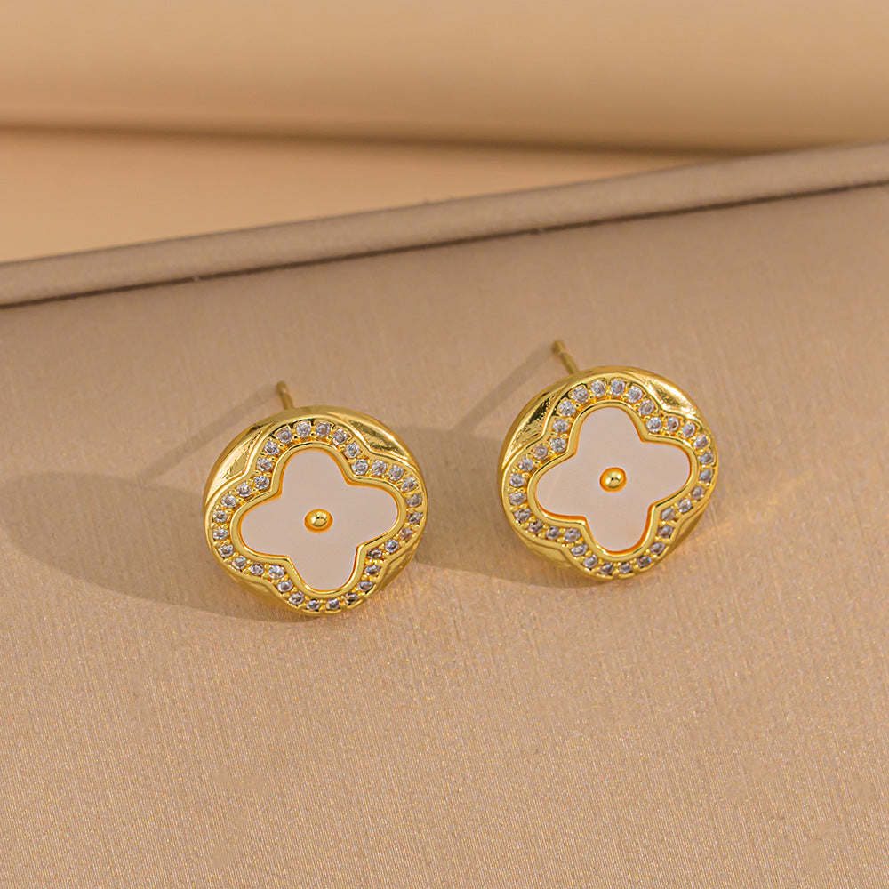 Collana da Donna in Acciaio al Titanio a Forma di Quadrifoglio Minimalista con Zirconi e Finitura Galvanizzata
