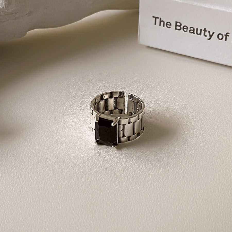 Minimalist Heart-Shaped 925 Sterling Silver Ring with Geometric Texture and Black Rhinestone Inlay for Women