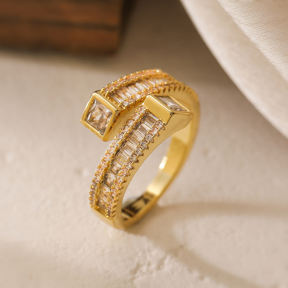 Minimalist Geometric Open Ring for Women Made of Copper with 18K Gold Plating and Micro-Paved Zirconia
