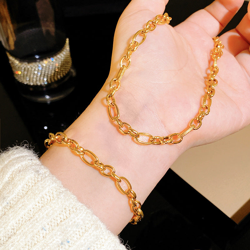 Hip-hop Sweet Gold Plated Round Cuban Link Chain Titanium Steel Jewelry Set with Heart Stainless Steel Bracelet
