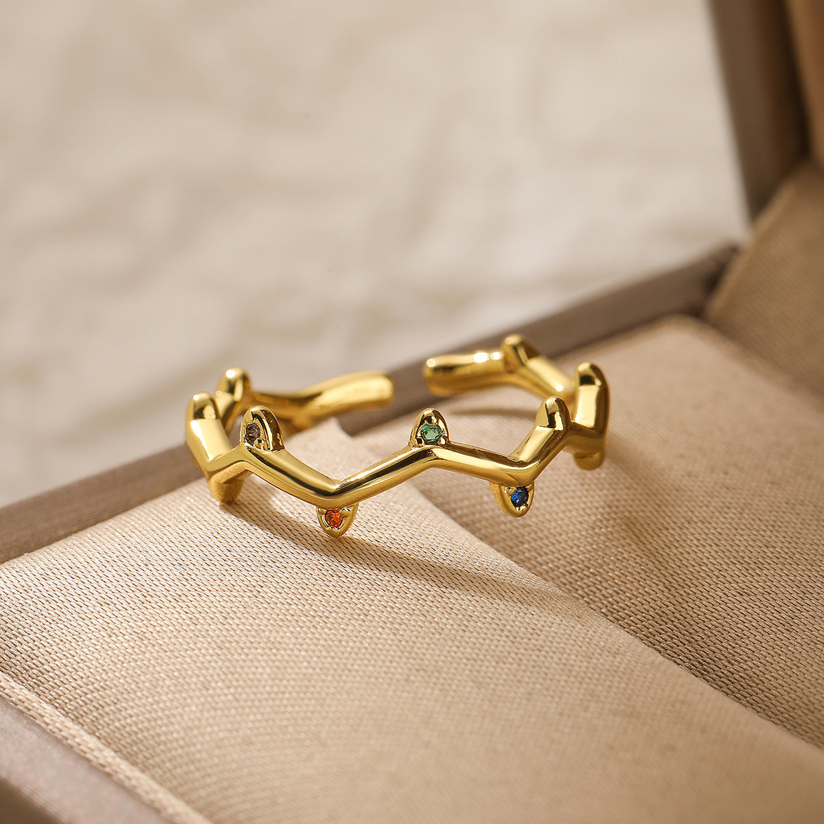 Minimalist Irregular Geometric Copper Ring with 18K Gold Plating and Zircon Inlay for Women
