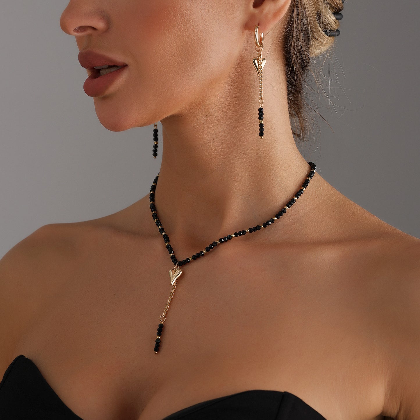 Minimalist Heart-Shaped Alloy Pendant Necklace with Plated Finish for Women, Dainty Clavicle Chain Jewelry Set