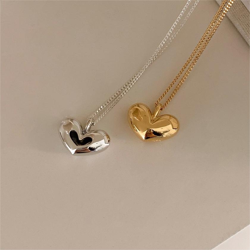 Minimalist Heart-Shaped 925 Sterling Silver Necklace with Gold Plating and Cross Chain Design