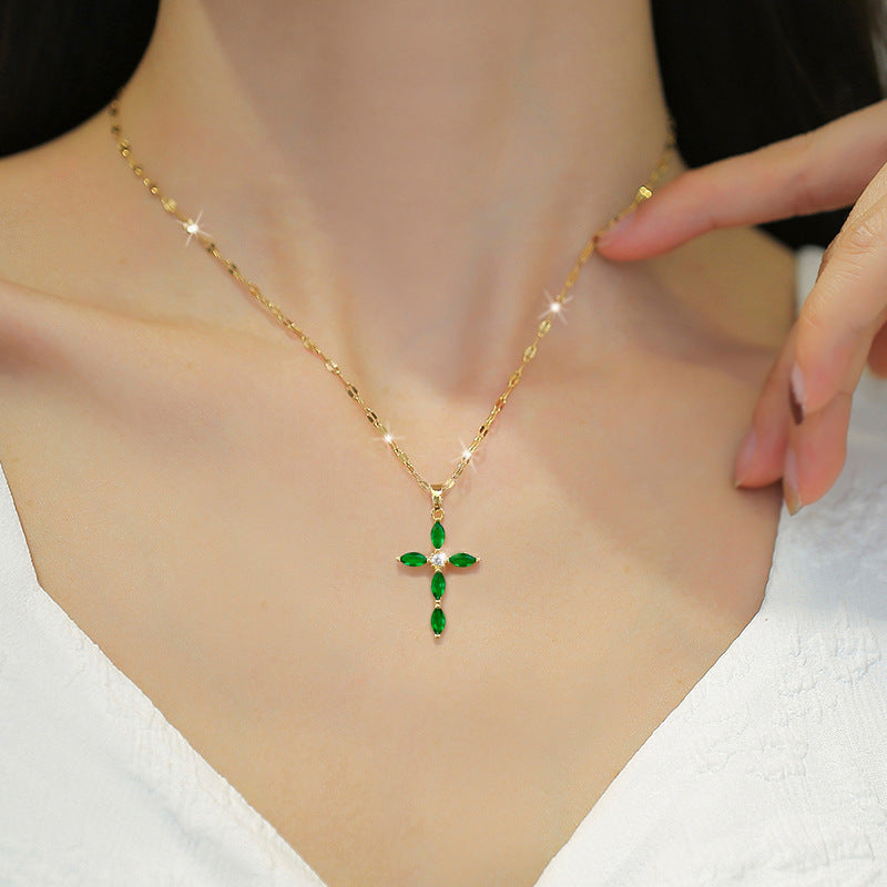 Collar de lujo con colgante de cruz de diamantes de imitación en acero de titanio con diseño de cruz geométrica unisex